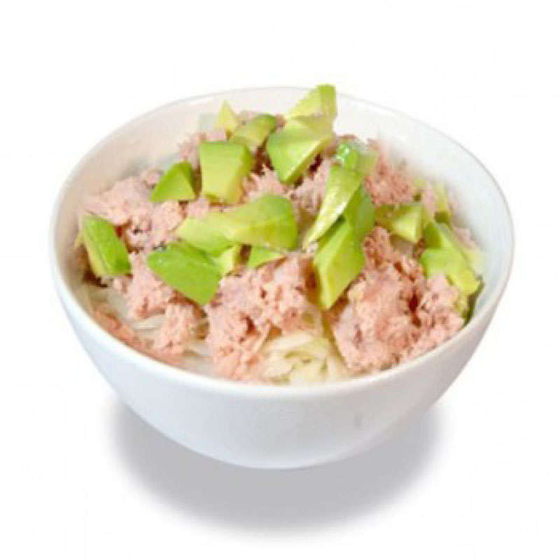E21.Thon cuit avocat sur salade de choux